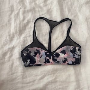 LULULEMON sporty bathing suit top